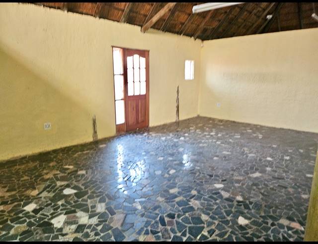 Business property to rent in TERENURE